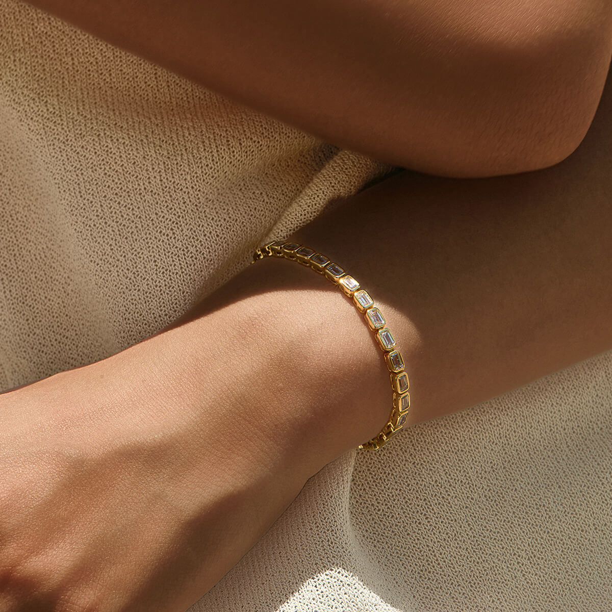 Bezel Emerald Tennis Bracelet - Image 13