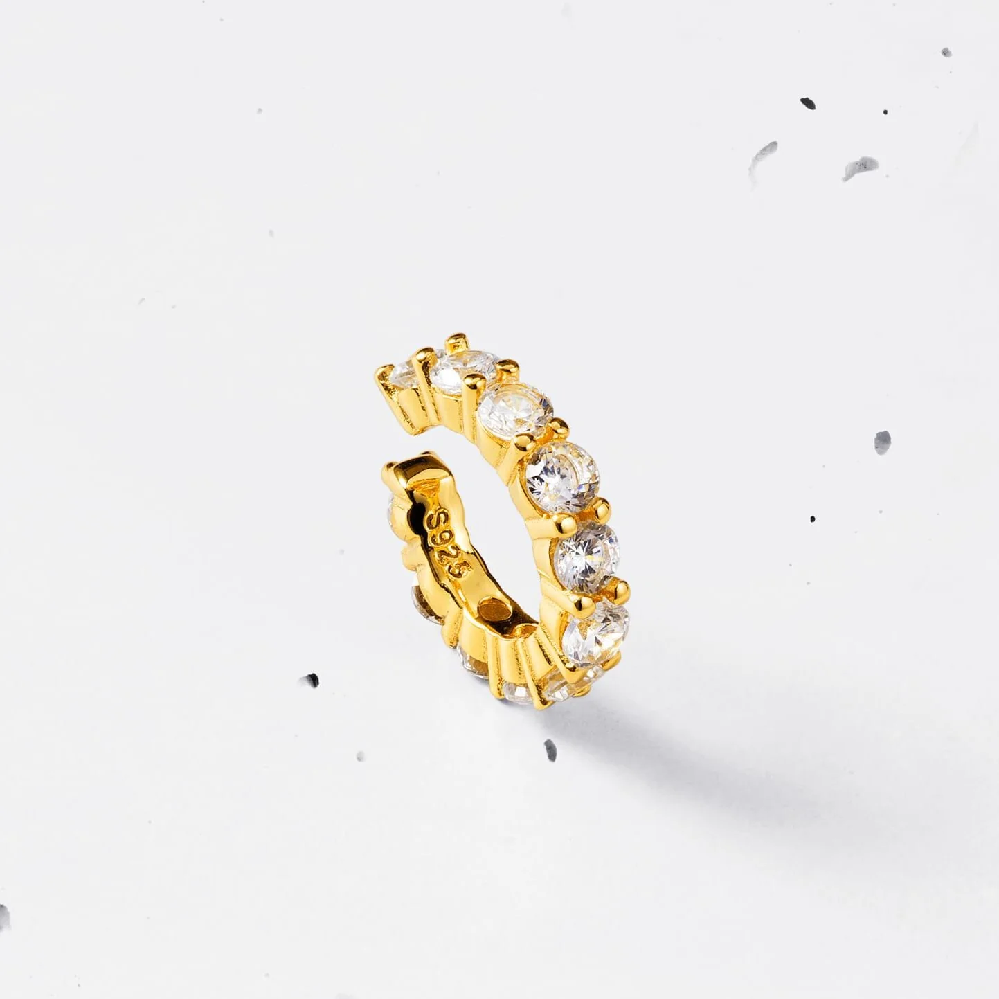 Brilliant Round Ear Cuff