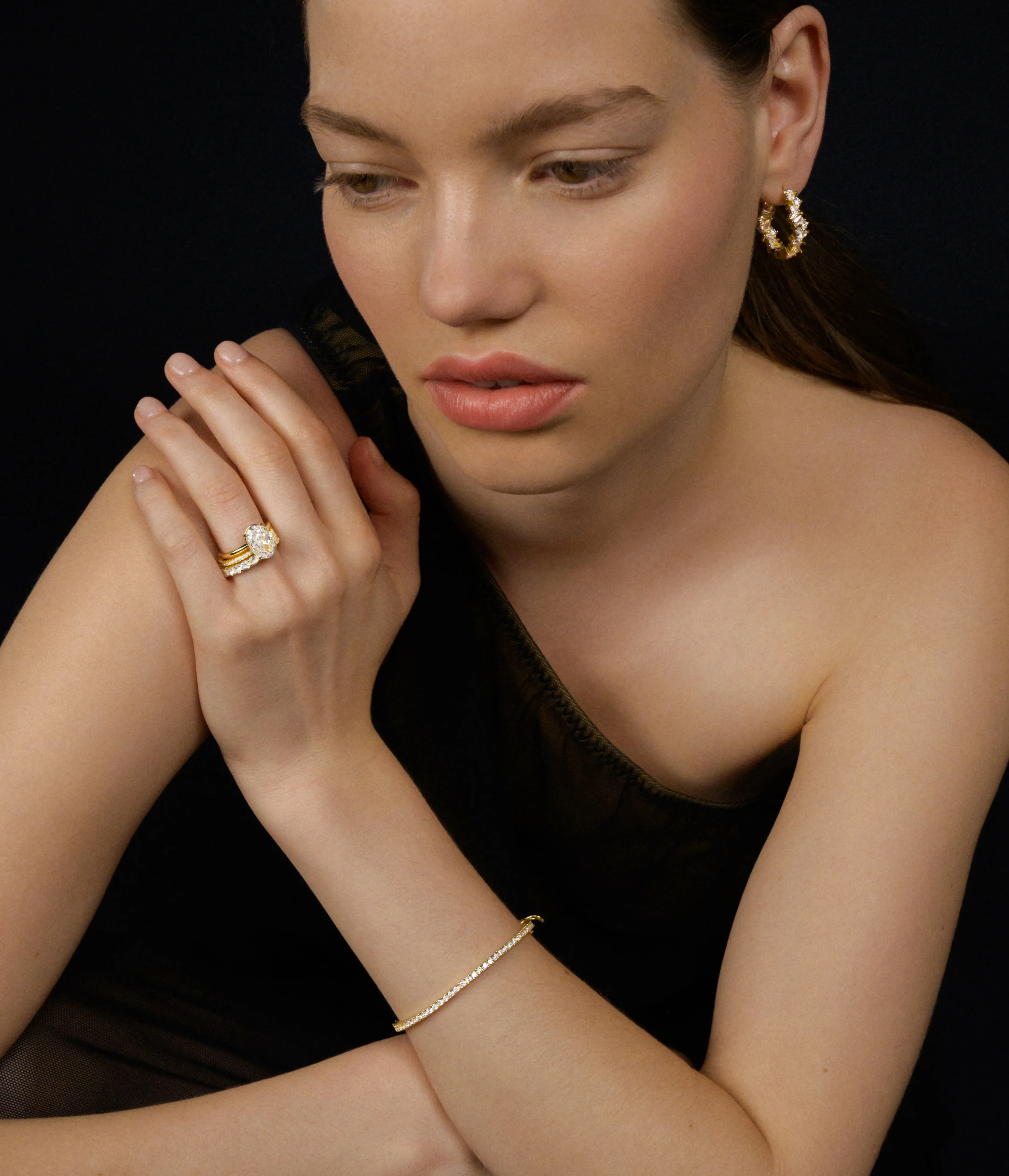 Oval Solitaire Ring - Image 10