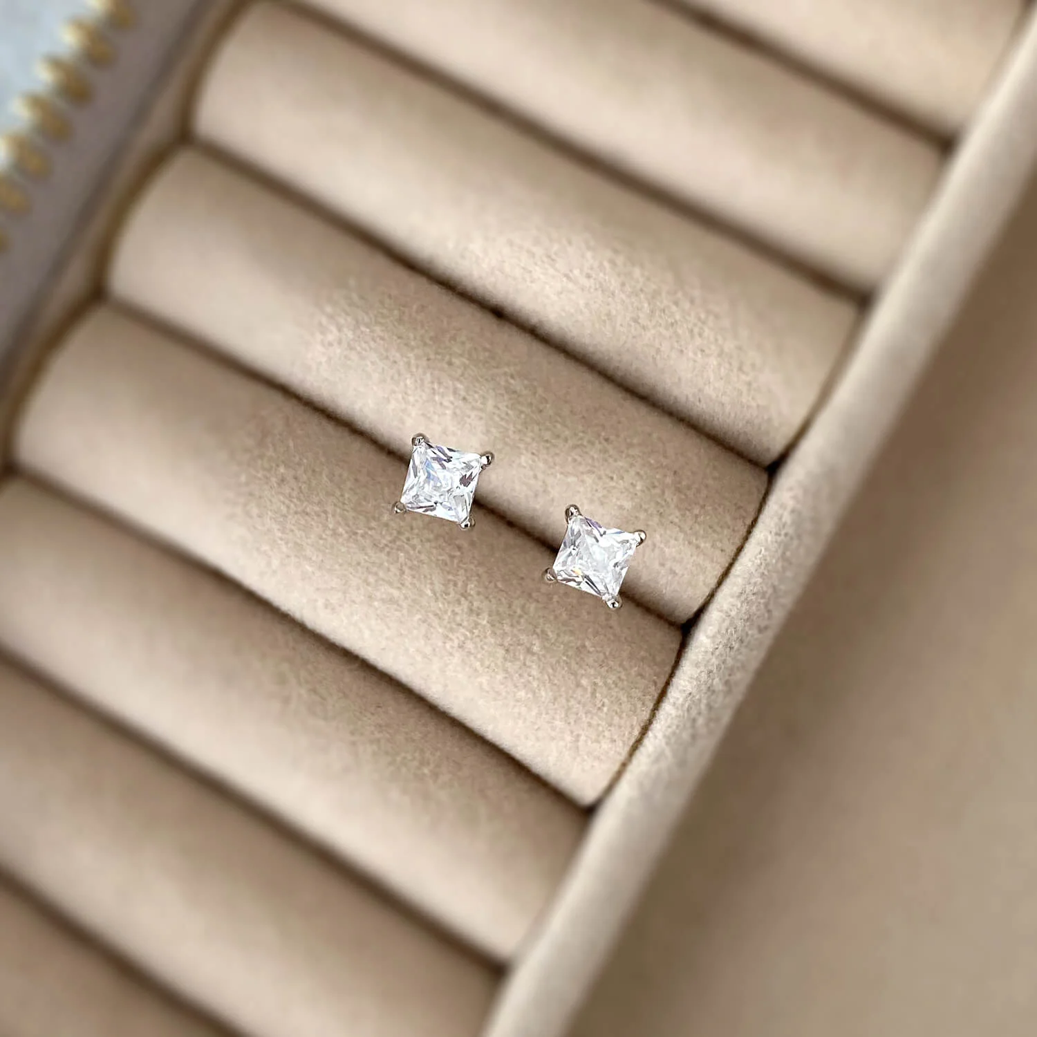Dainty Square Stud Earrings - Image 3