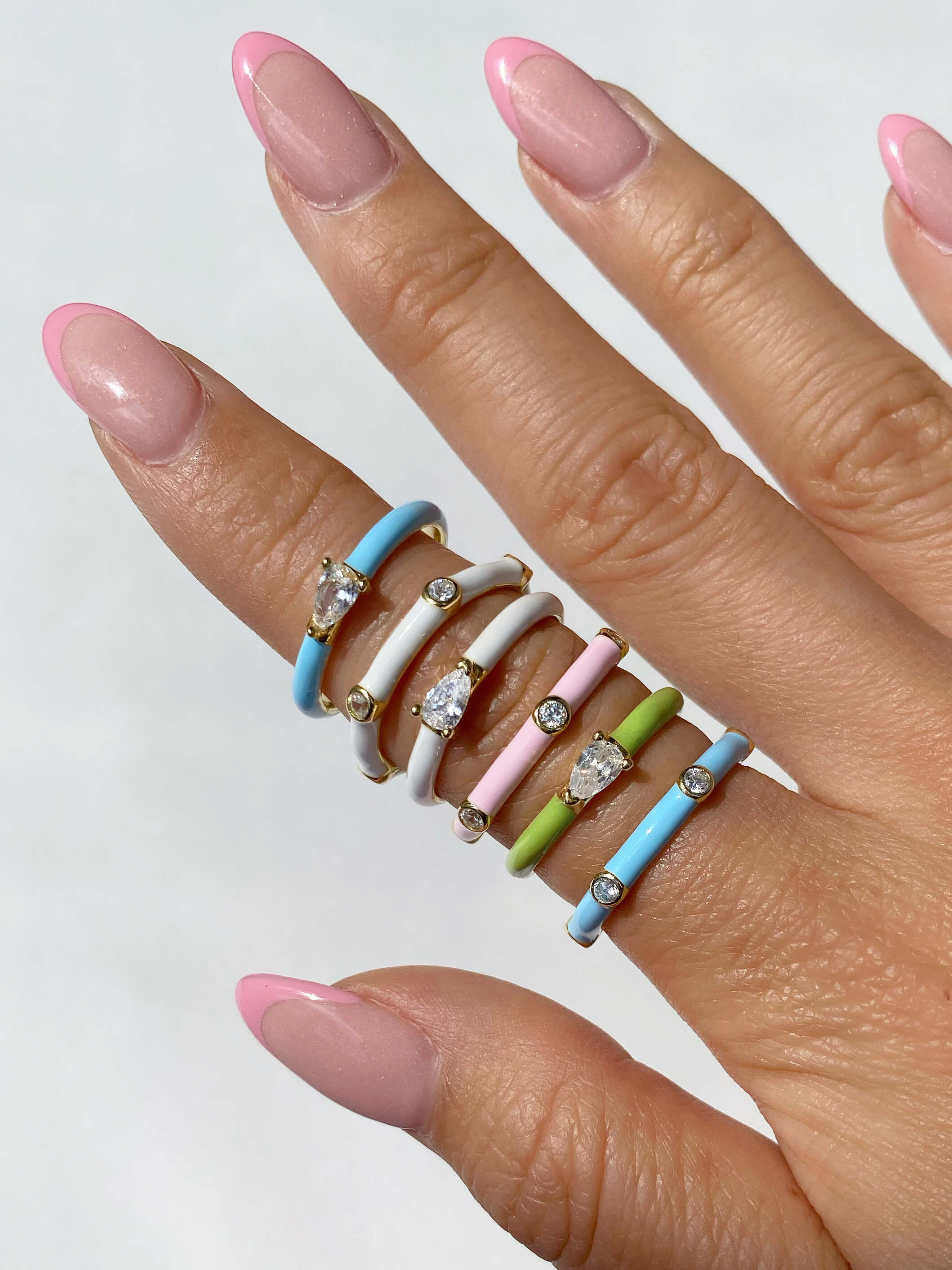 Enamel Brilliant Round Stone Ring - Image 2