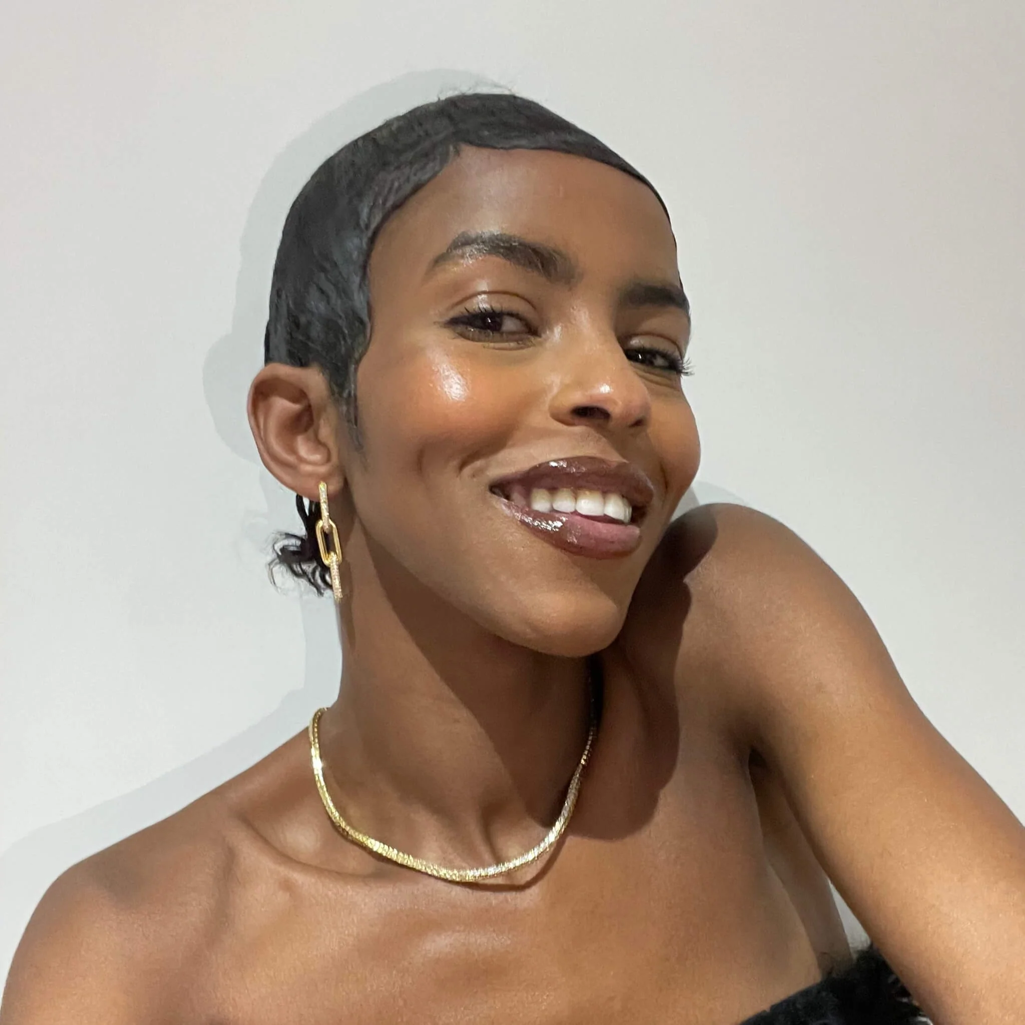 Half Pave Chain Earrings - Image 10