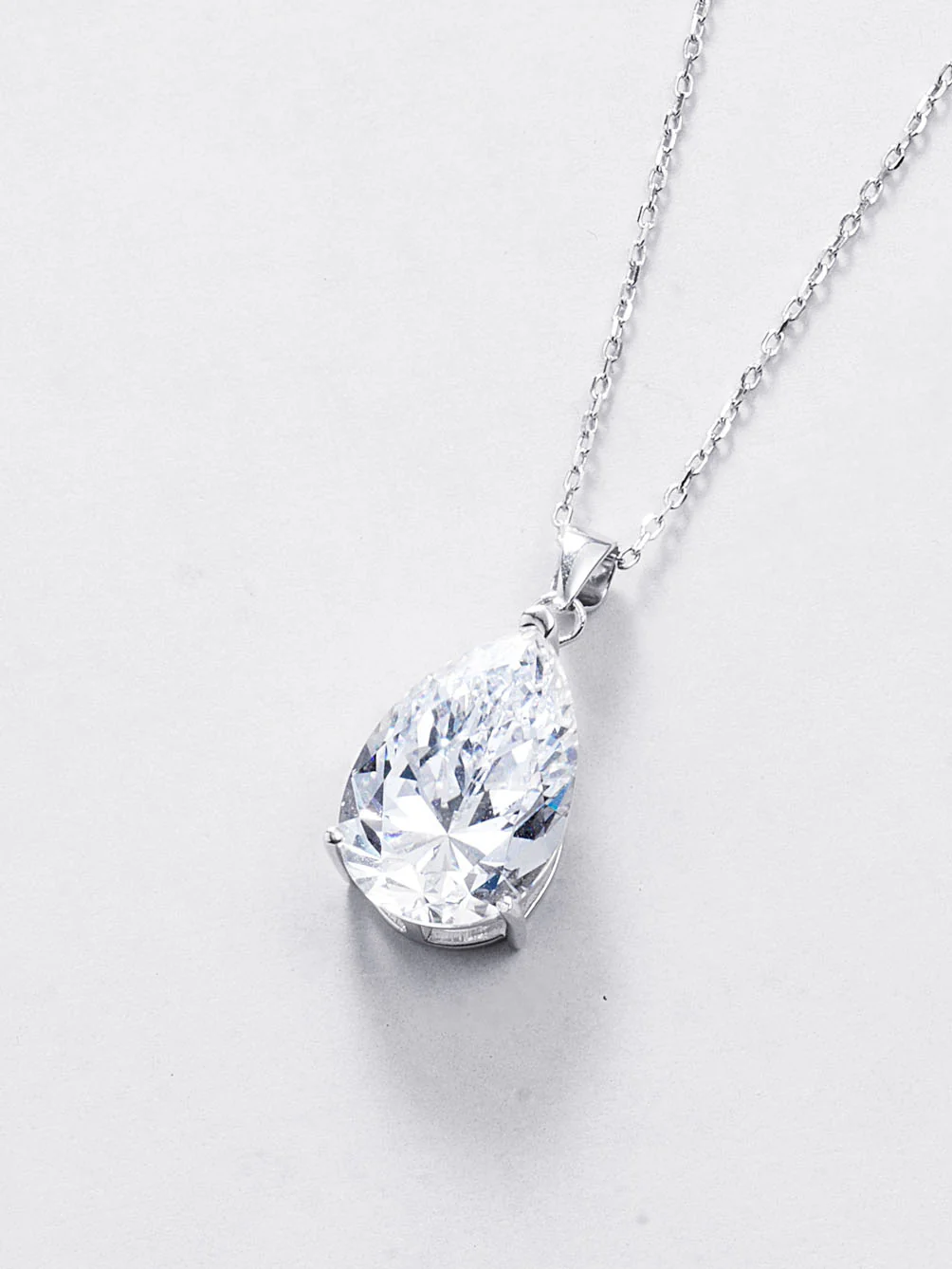 Pear-cut Pendant Necklace - Image 4