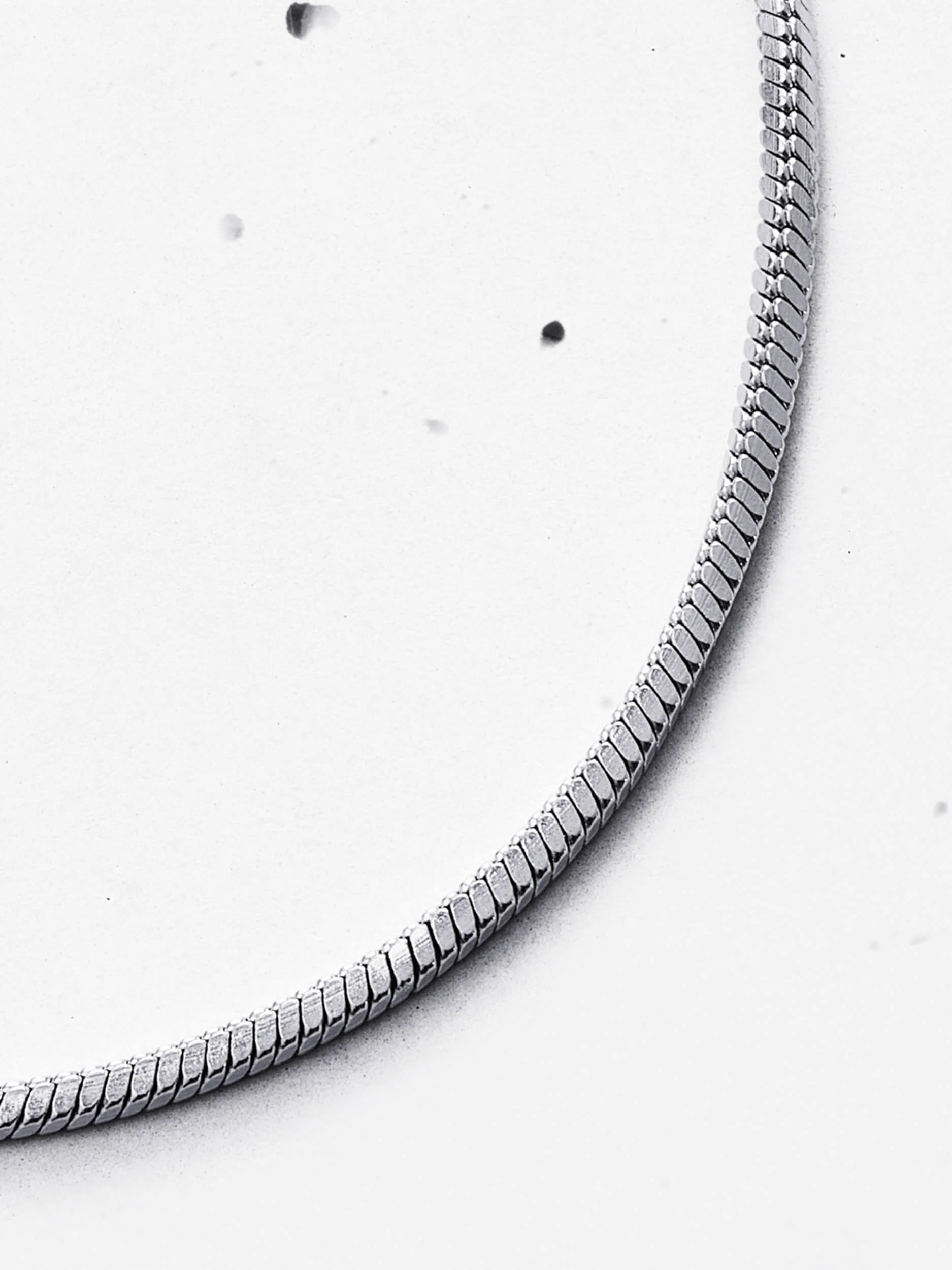 Pyramid Snake Chain Bracelet (2mm) - Image 3