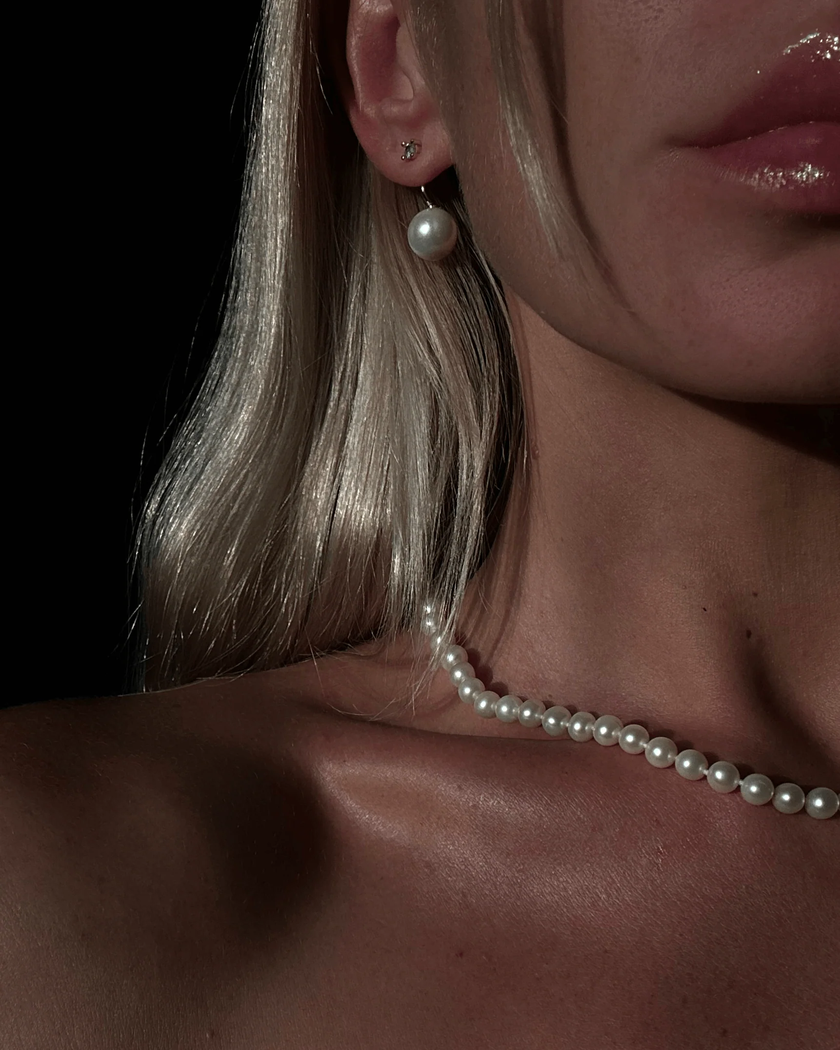 Round Pearl Necklace - Image 2