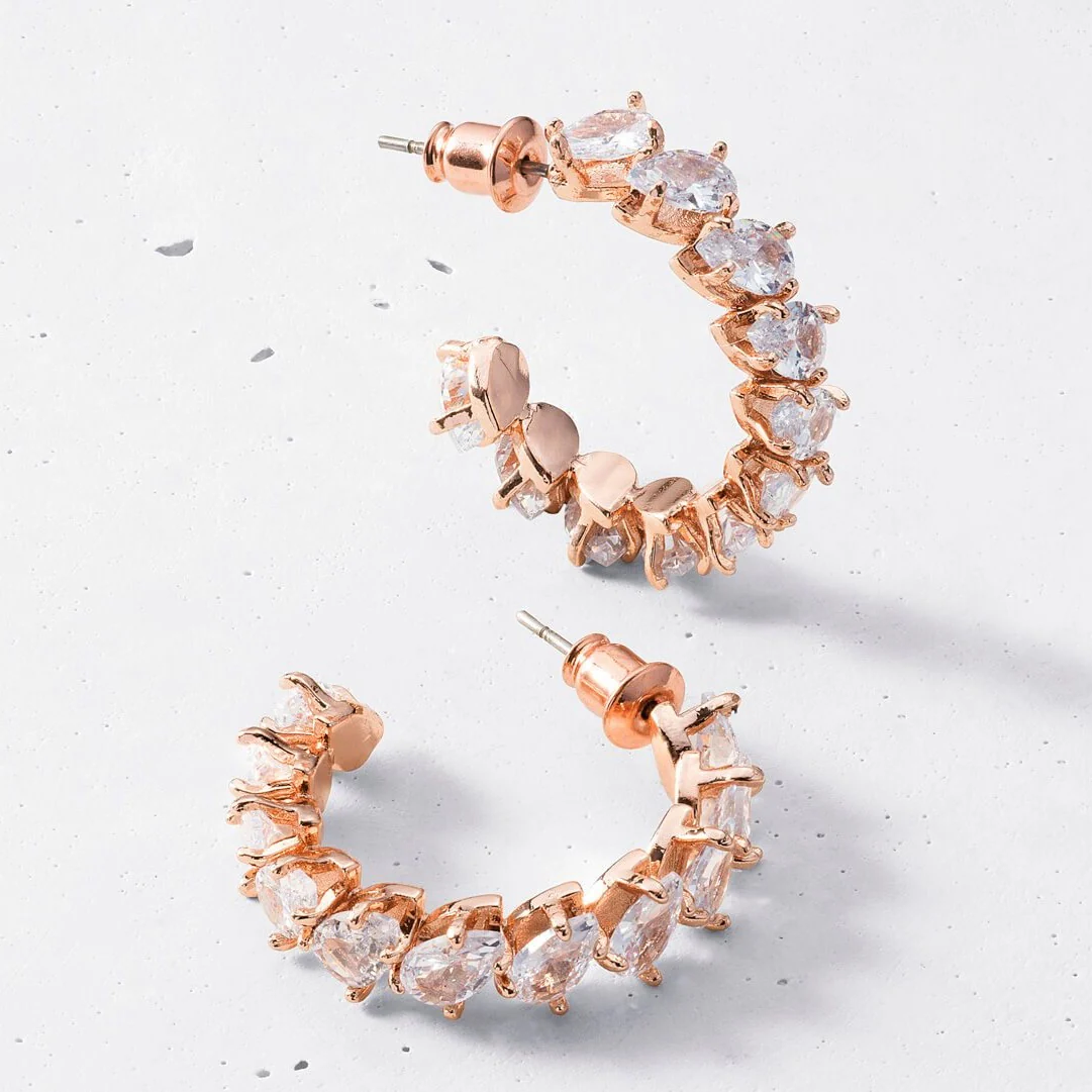 Stilla Hoop Earrings - Image 5