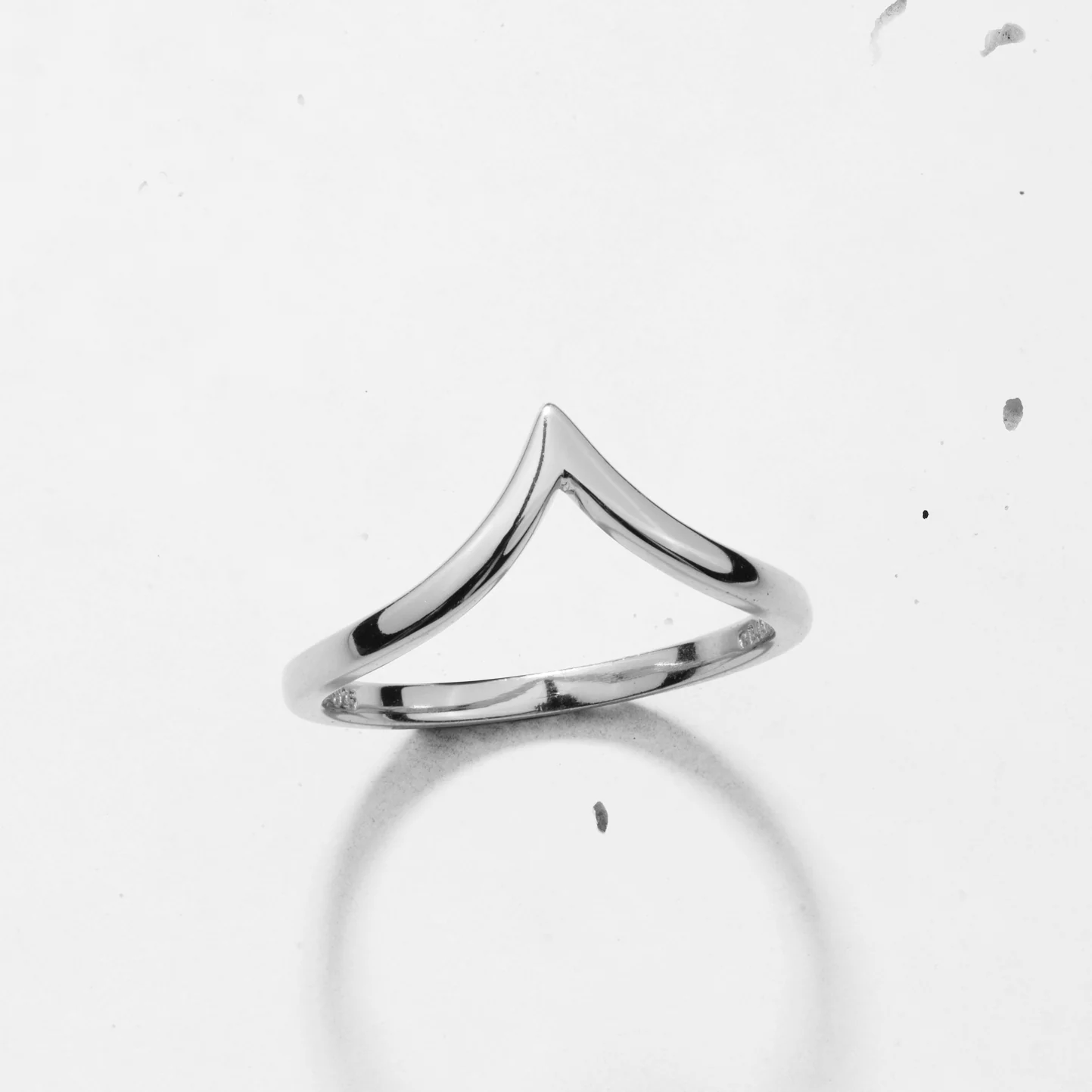 Wishbone V | Stacking Ring - Image 2